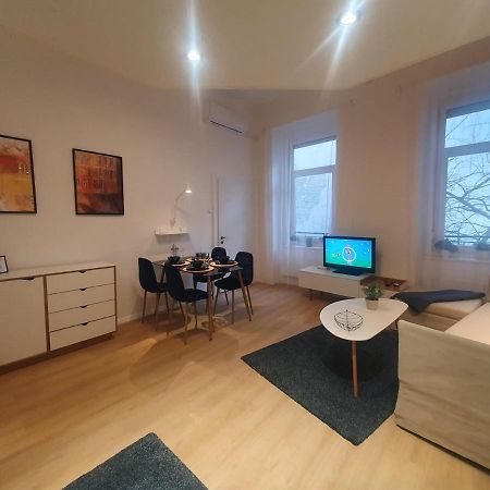 Petofi Apartment With Air Condition Budapesta Exterior foto