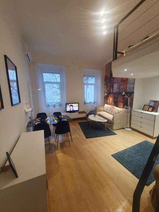 Petofi Apartment With Air Condition Budapesta Exterior foto